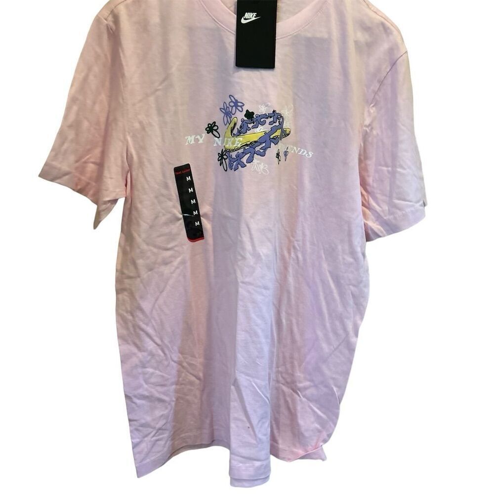 Nike Sportswear womens Pink Graphic Print Tee‎ Medium Short Sleeve Crew Neck NWT